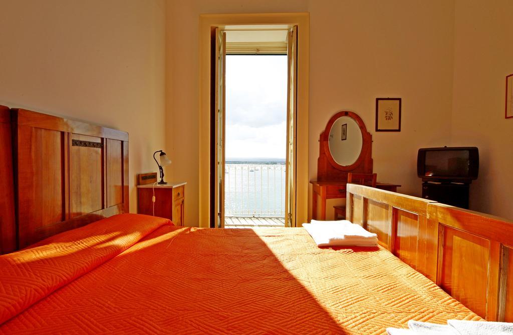 סירקוזה Ortigia Camere Con Vista Da Giulio B&B מראה חיצוני תמונה